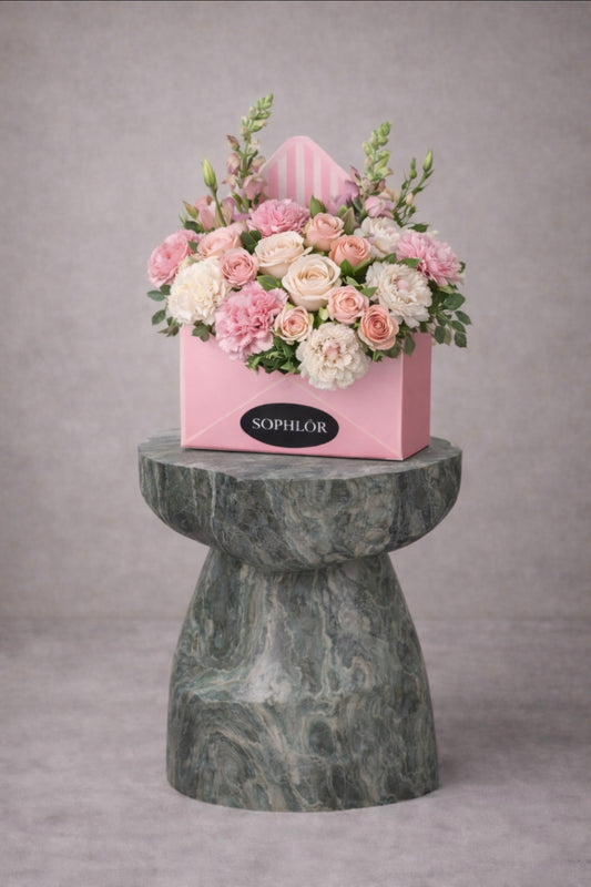 Sending my love – Envelope bouquet